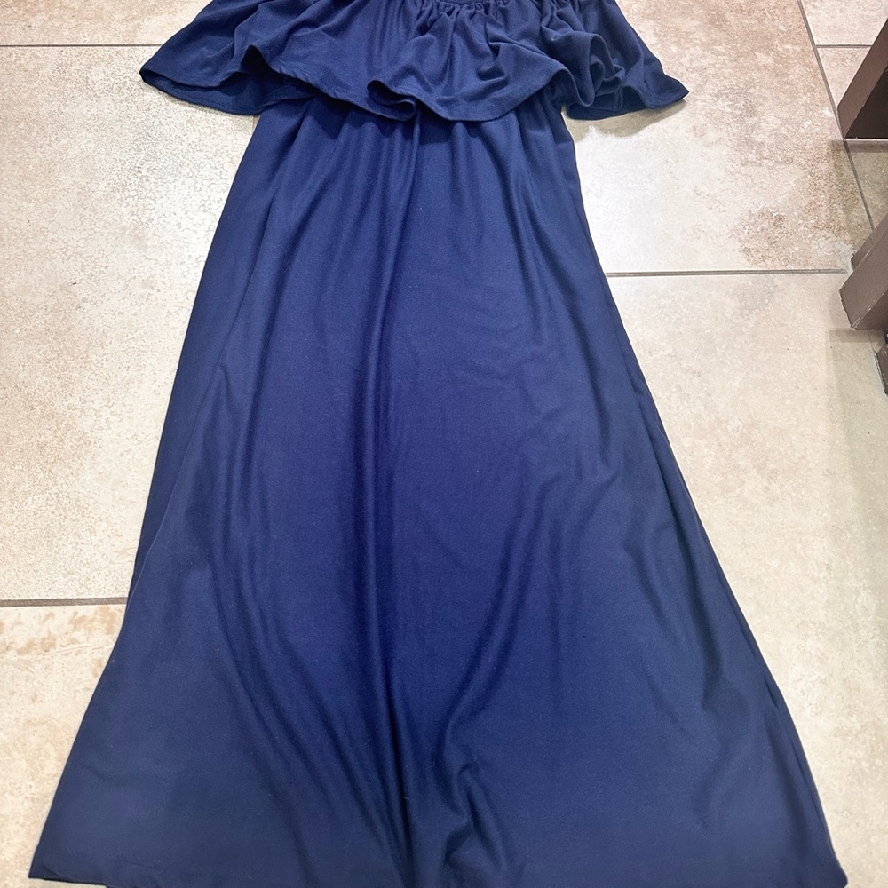 Elegant Off-Shoulder Navy Blue Dress